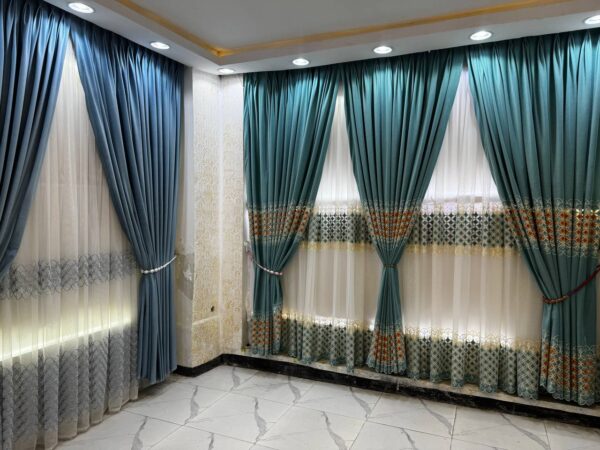 Thin Curtain